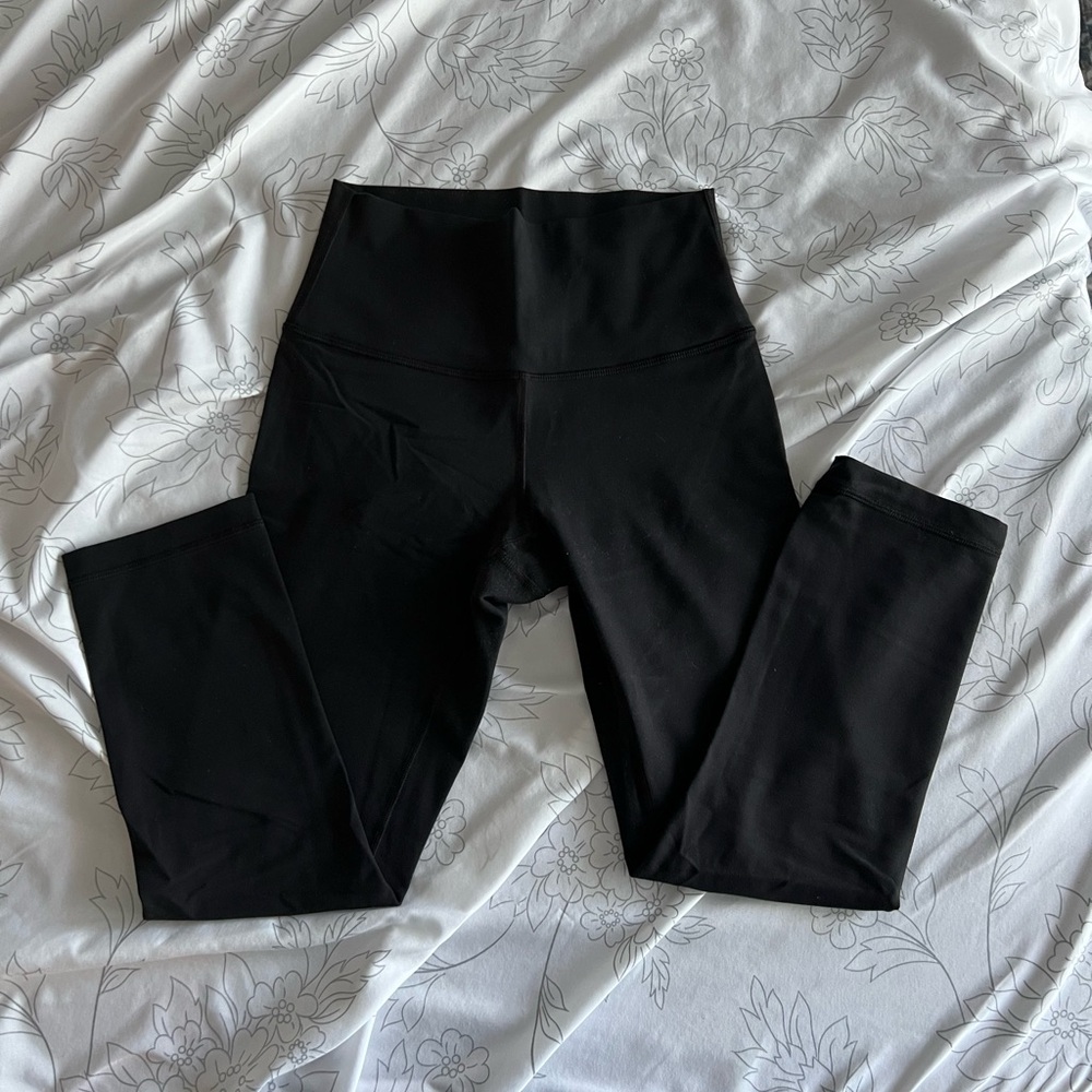 Lululemon, Wunder Under High Rise Leggings, 23”, Black, Size 4.